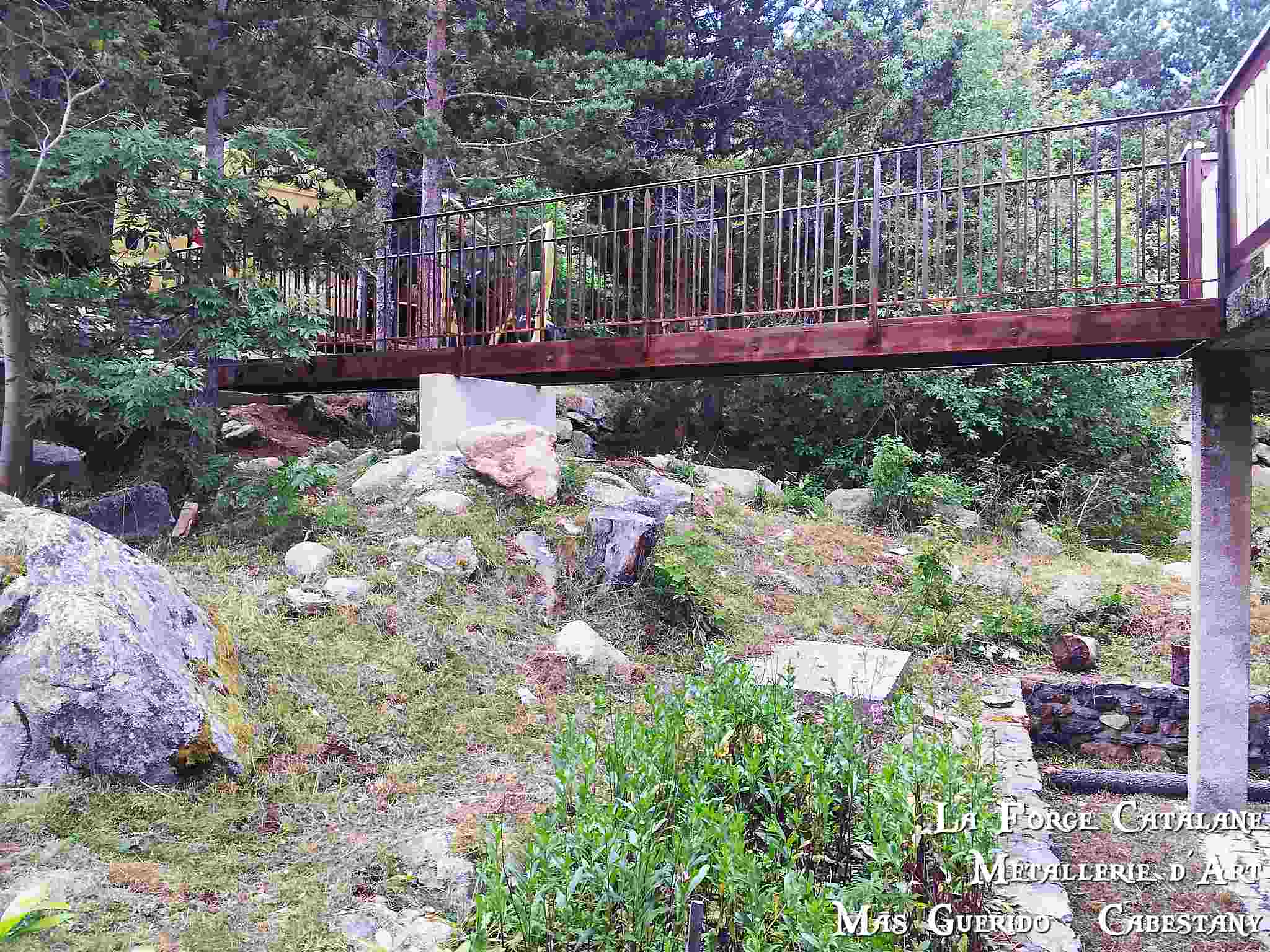 Passerelle rouille caillebotis fer Forge Catalane Cabestany (5).jpg